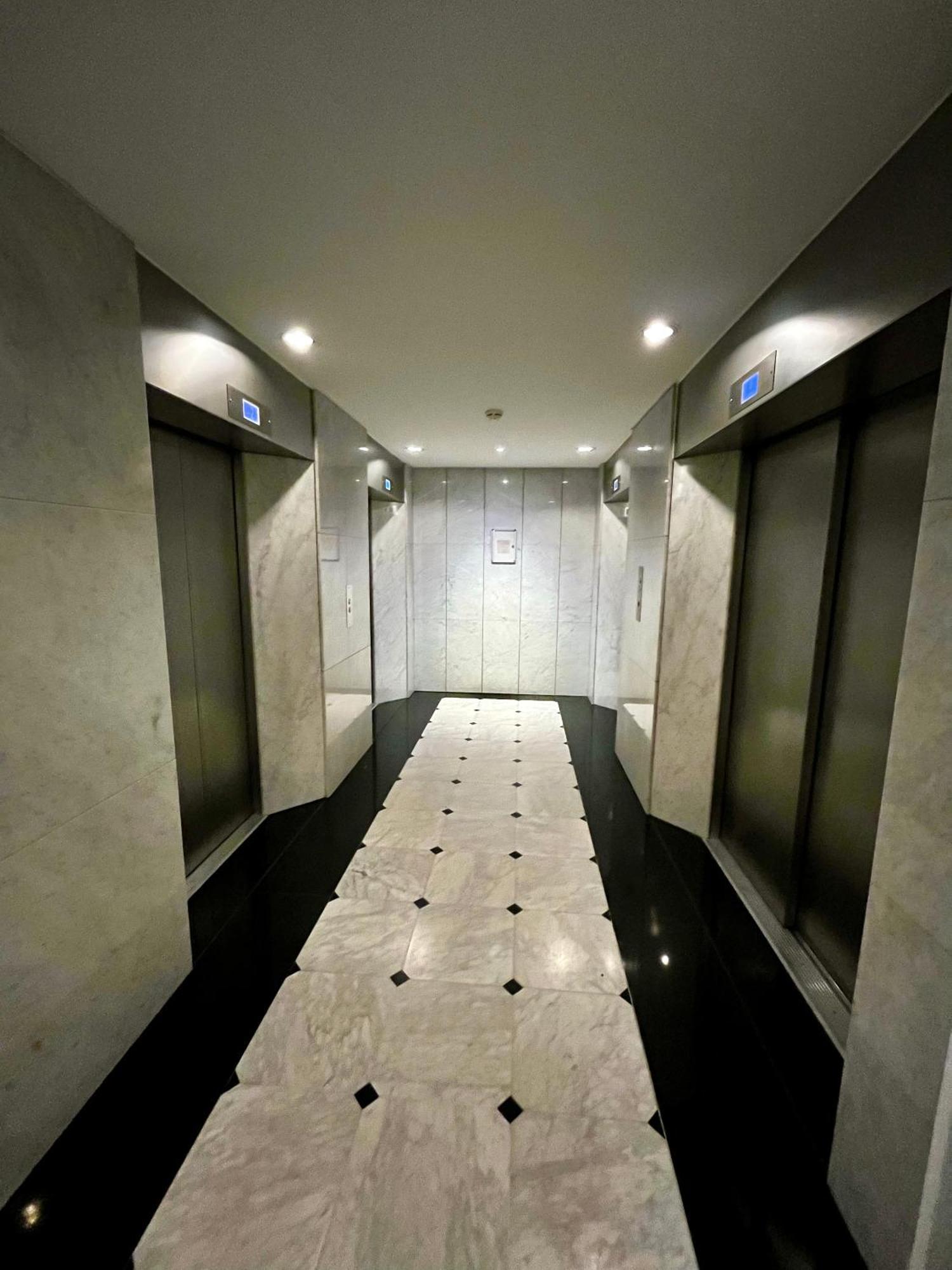 Big Apartment With Parking In Antwerpen Exterior foto