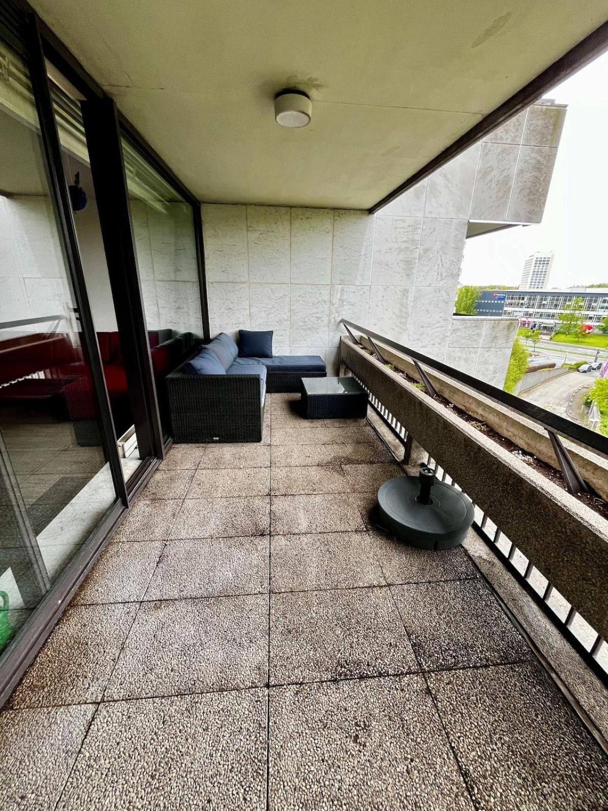 Big Apartment With Parking In Antwerpen Exterior foto