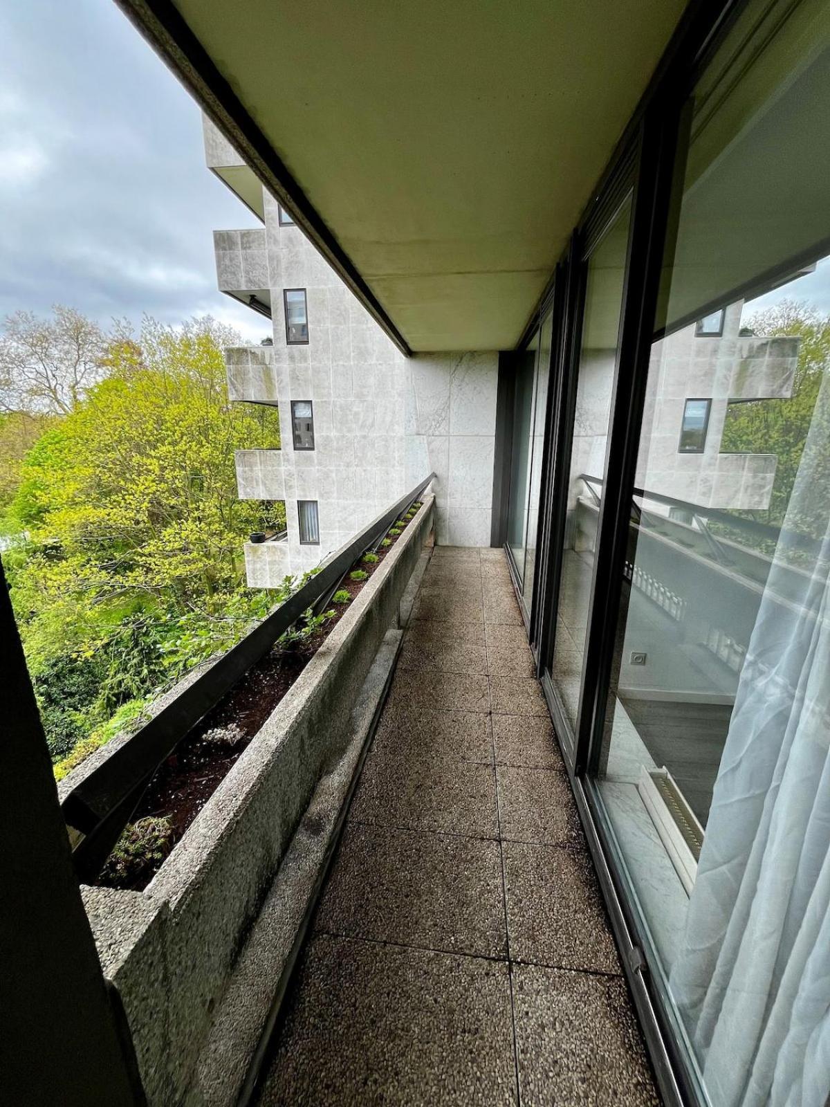 Big Apartment With Parking In Antwerpen Exterior foto